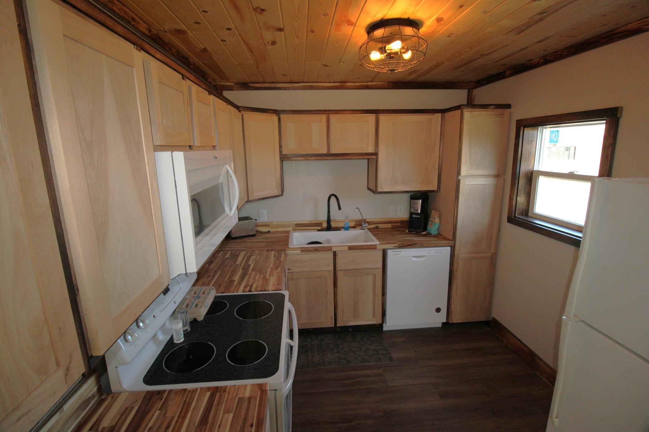 2023 single family home for sale at 40206 Marshview Drive in Emily, MN — 2 bed, 1 bath (photo 7 of 22)