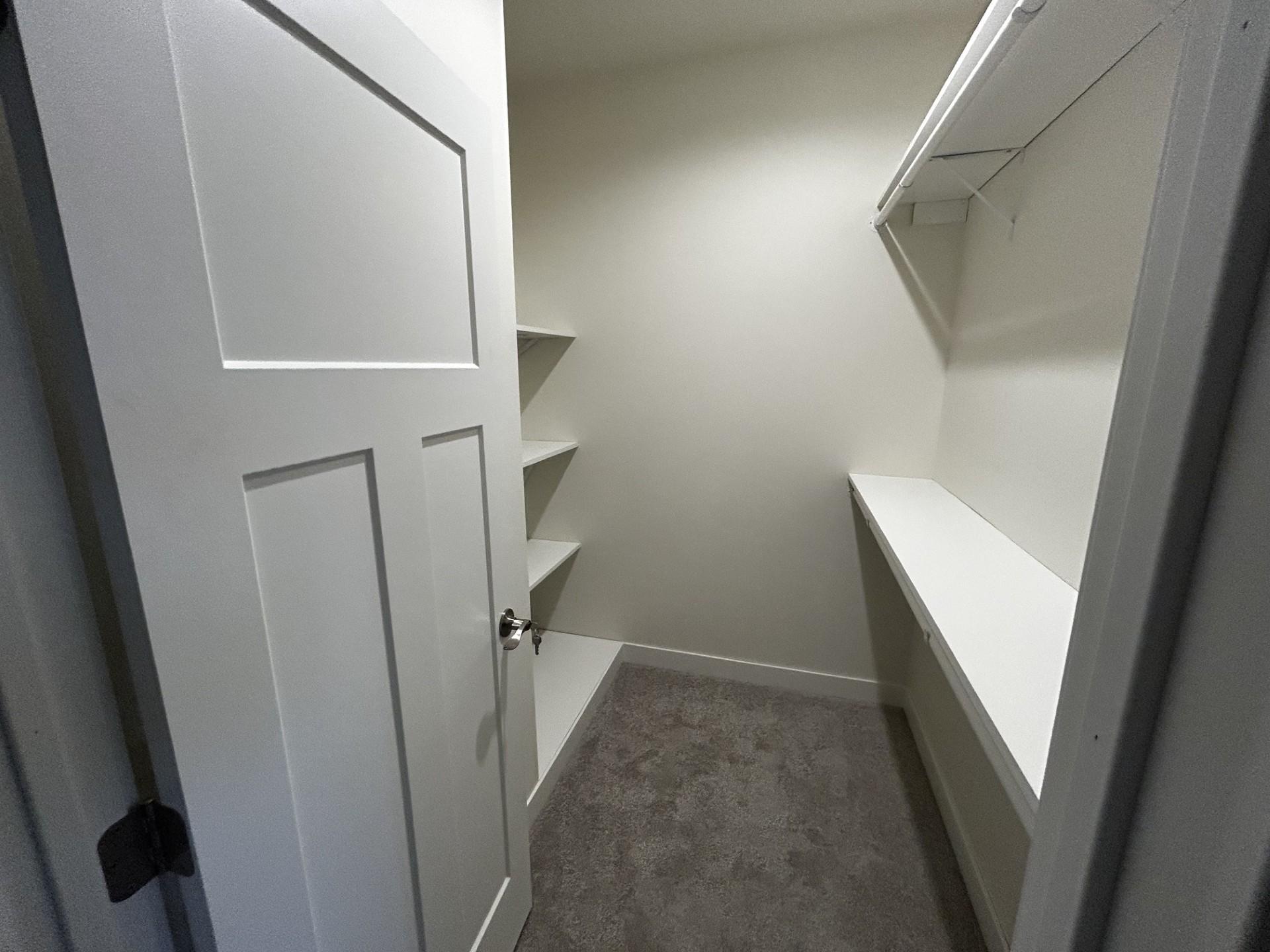 2026 single family home for sale at 801 1st Avenue NW in Hillsboro, ND — 3 bed, 2 bath (photo 7 of 10)