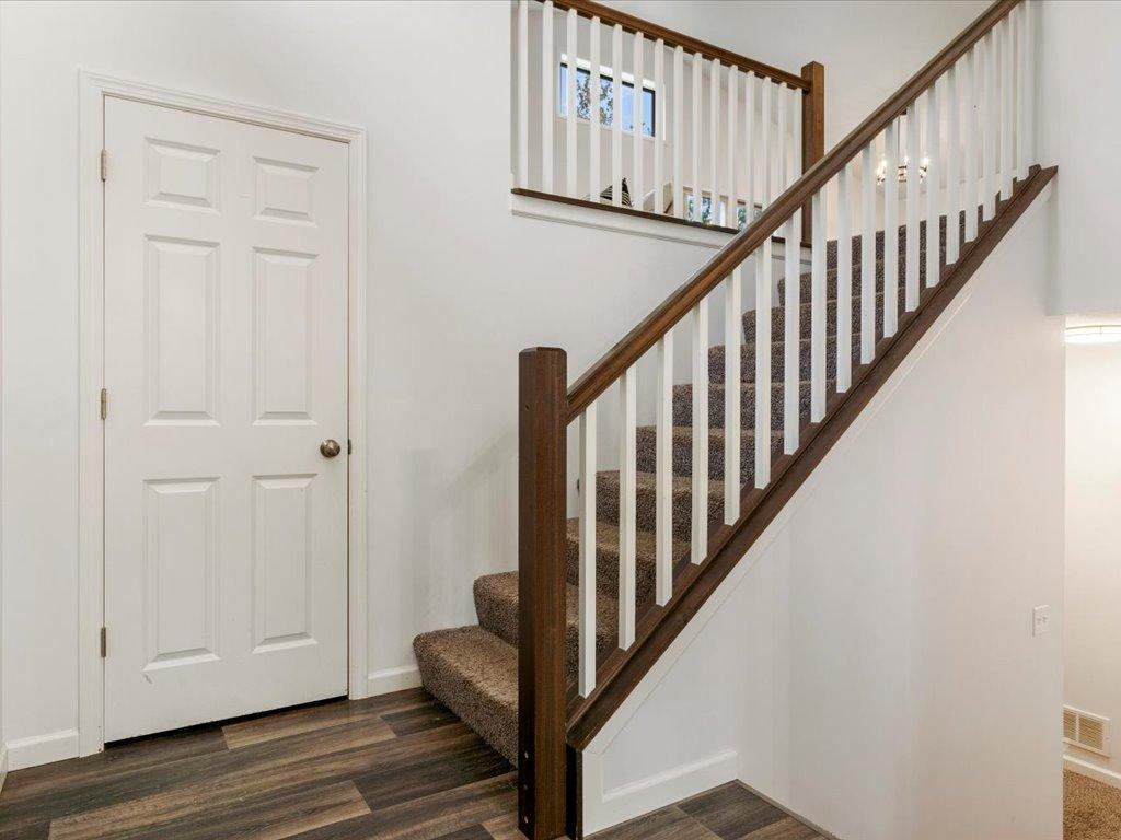 2018 single family home for sale at 8609 Sugarberry Creek in Brainerd, MN — 4 bed, 3 bath (photo 11 of 30)