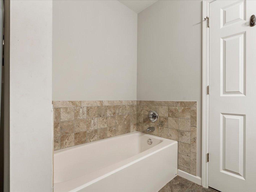 2018 single family home for sale at 8609 Sugarberry Creek in Brainerd, MN — 4 bed, 3 bath (photo 23 of 30)