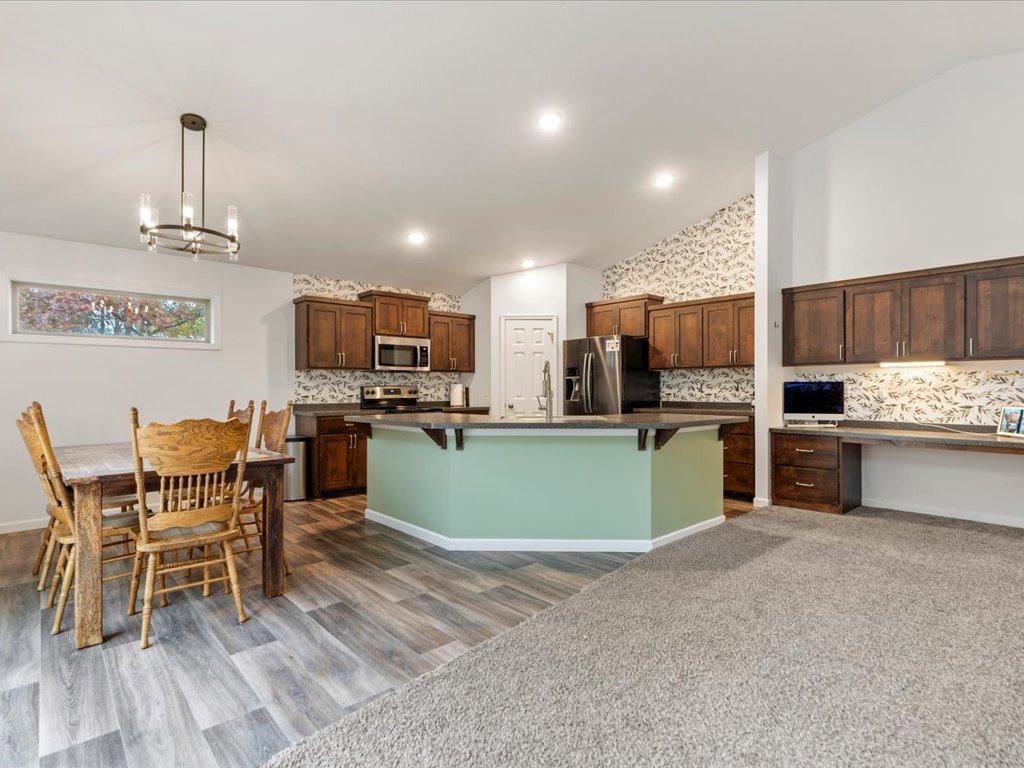 2018 single family home for sale at 8609 Sugarberry Creek in Brainerd, MN — 4 bed, 3 bath (photo 5 of 30)