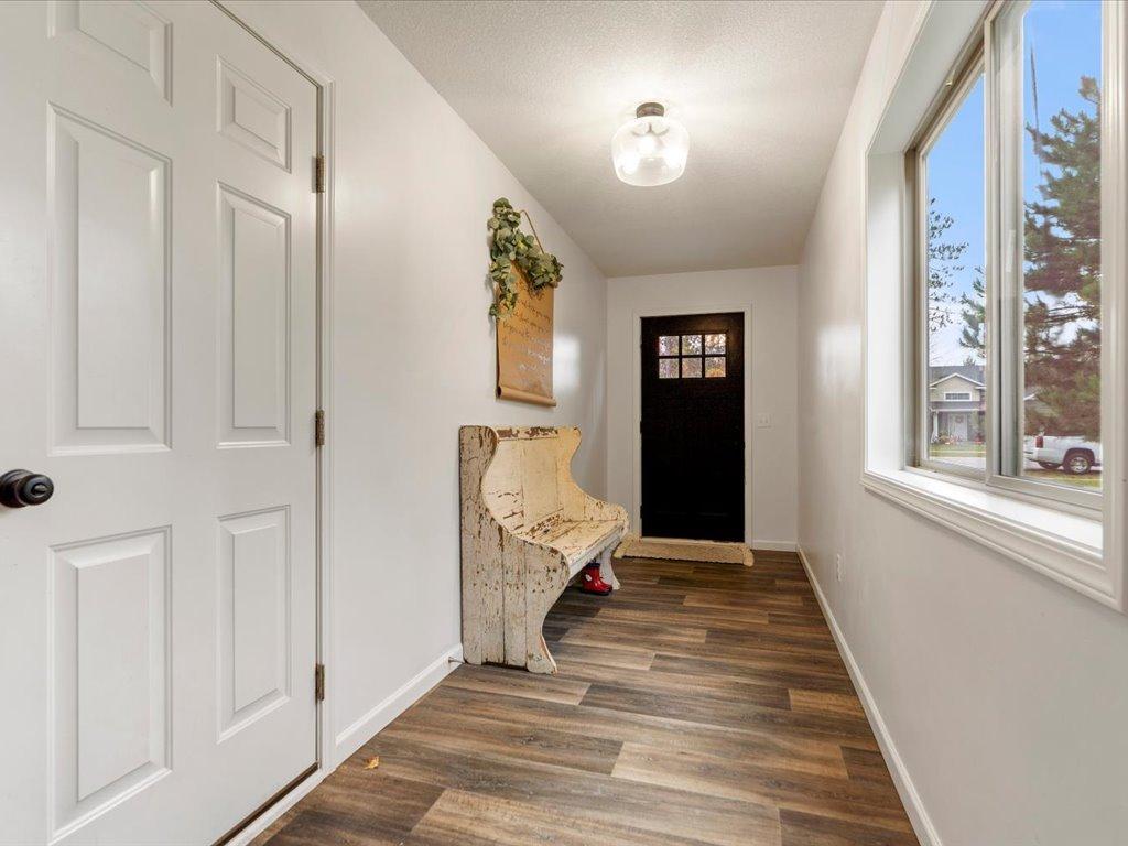 2018 single family home for sale at 8609 Sugarberry Creek in Brainerd, MN — 4 bed, 3 bath (photo 10 of 30)