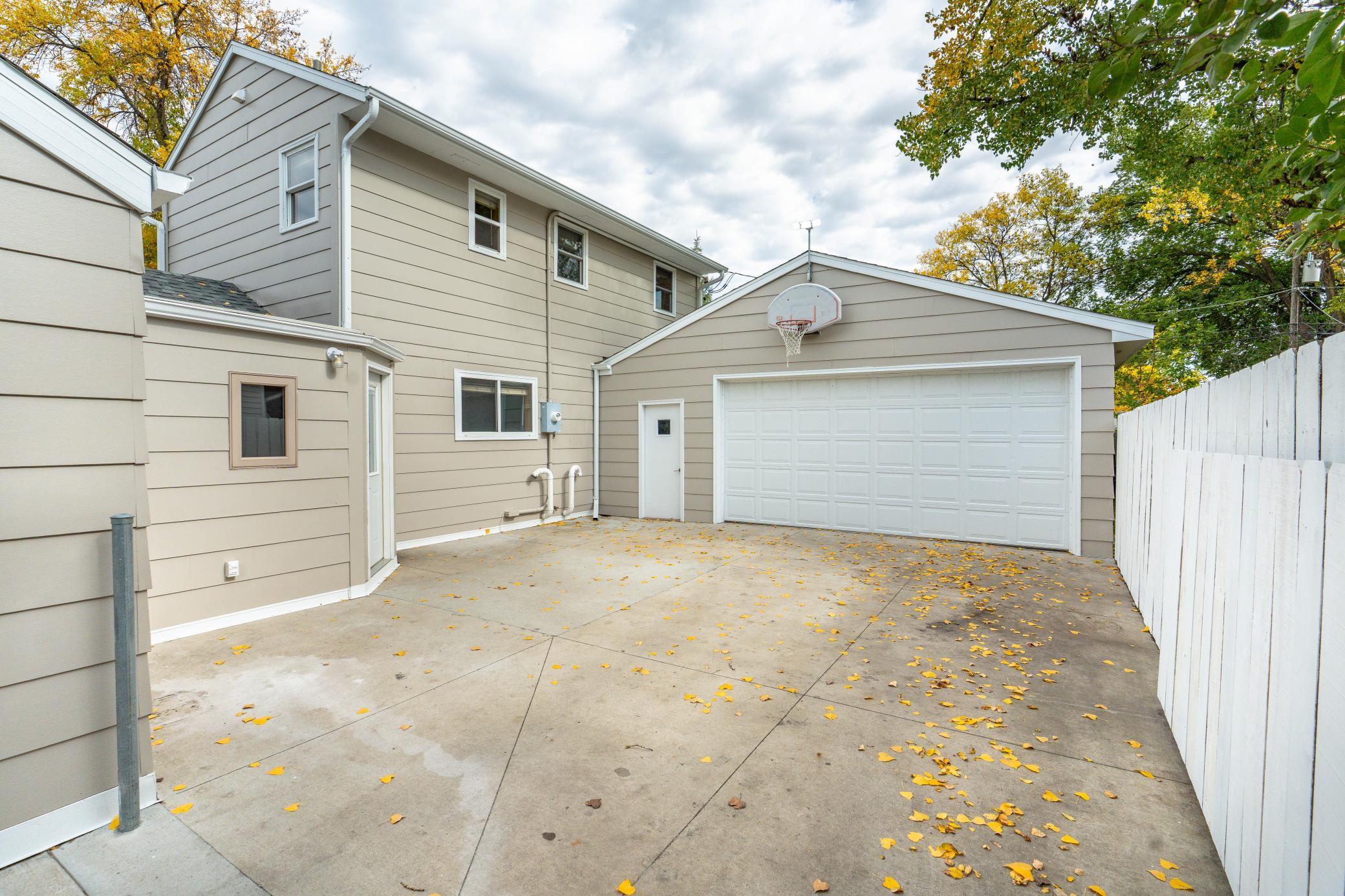 1342 16th Street S, Fargo, ND