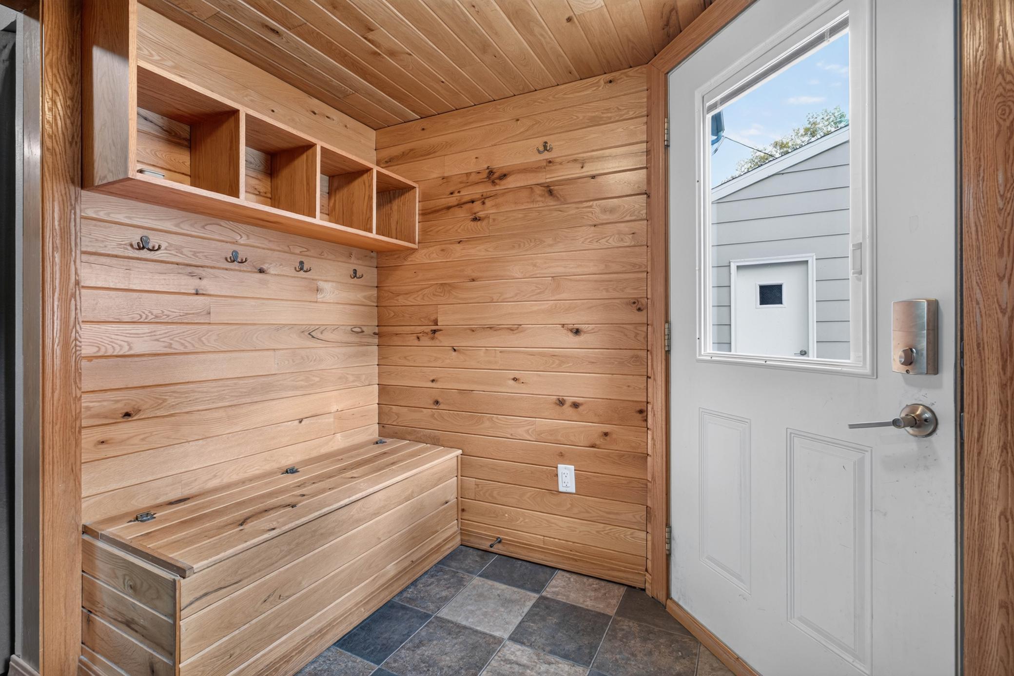 1940 single family home for sale at 1342 16th Street S in Fargo, ND — 3 bed, 2 bath (photo 11 of 48)
