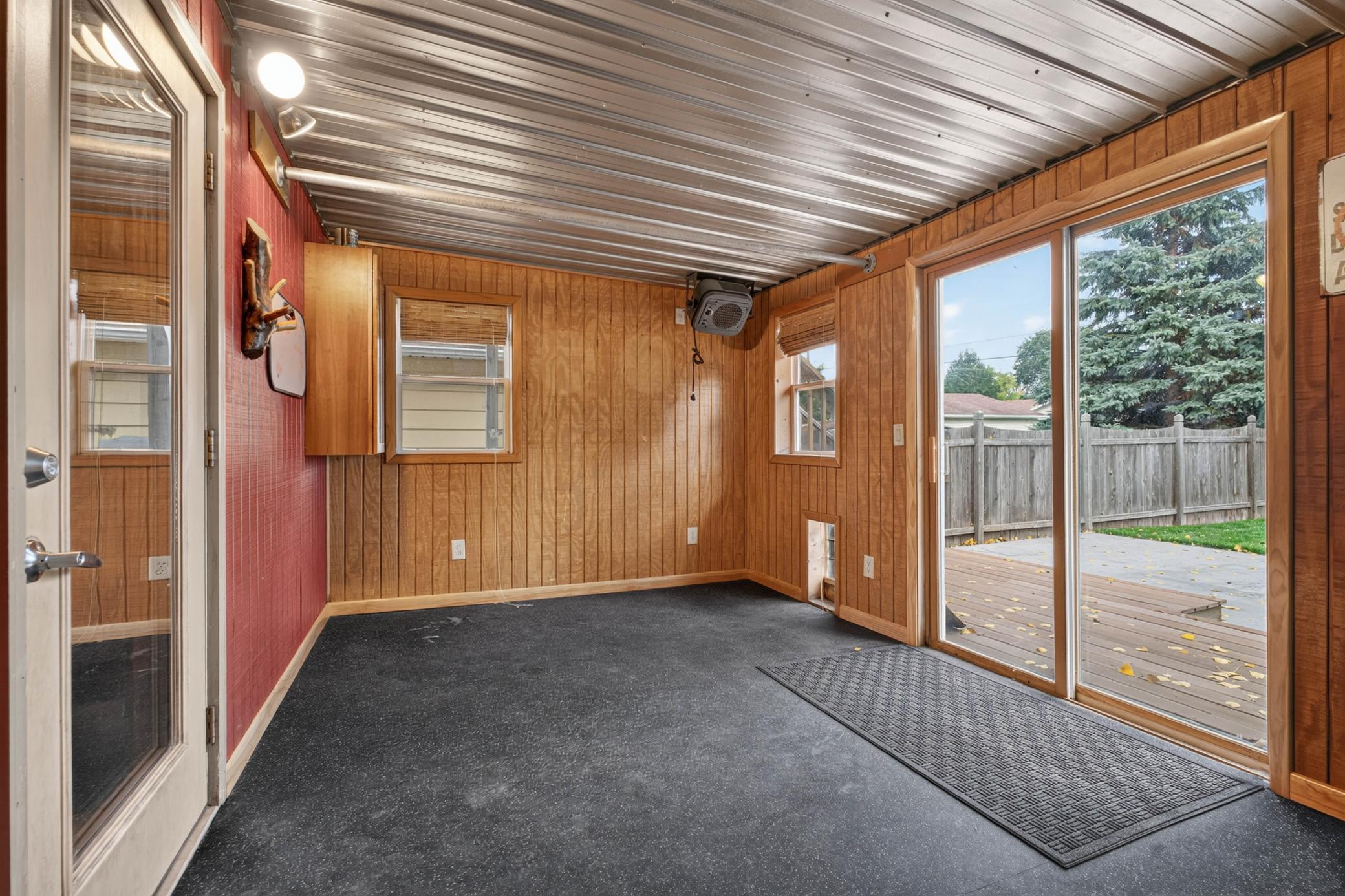 1940 single family home for sale at 1342 16th Street S in Fargo, ND — 3 bed, 2 bath (photo 40 of 48)
