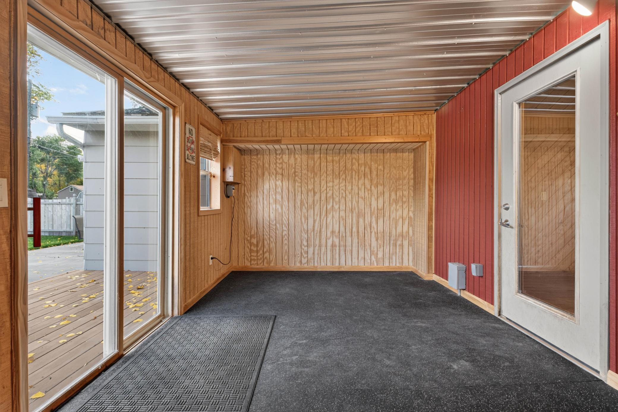1940 single family home for sale at 1342 16th Street S in Fargo, ND — 3 bed, 2 bath (photo 41 of 48)