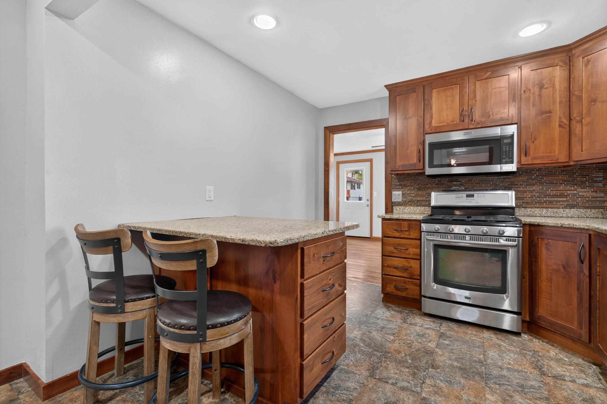 1940 single family home for sale at 1342 16th Street S in Fargo, ND — 3 bed, 2 bath (photo 10 of 48)