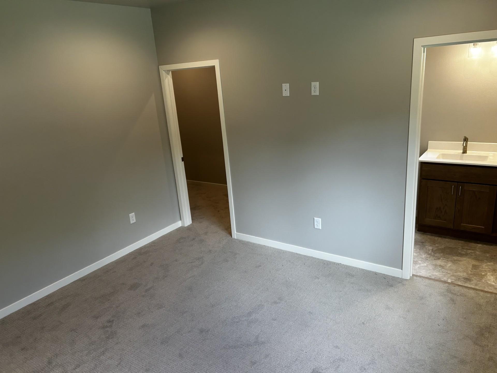 2026 single family home for sale at 902 Forest Street in Lisbon, ND — 3 bed, 2 bath (photo 2 of 10)