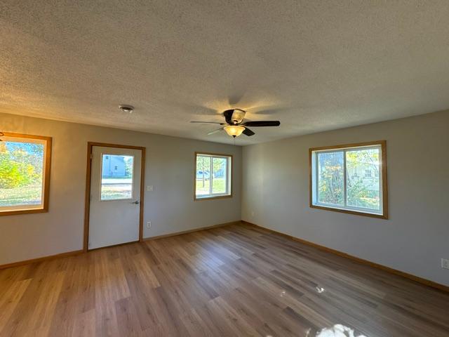 2001 single family home for sale at 201 SW Thompson Street in Verndale, MN — 3 bed, 1 bath (photo 9 of 30)