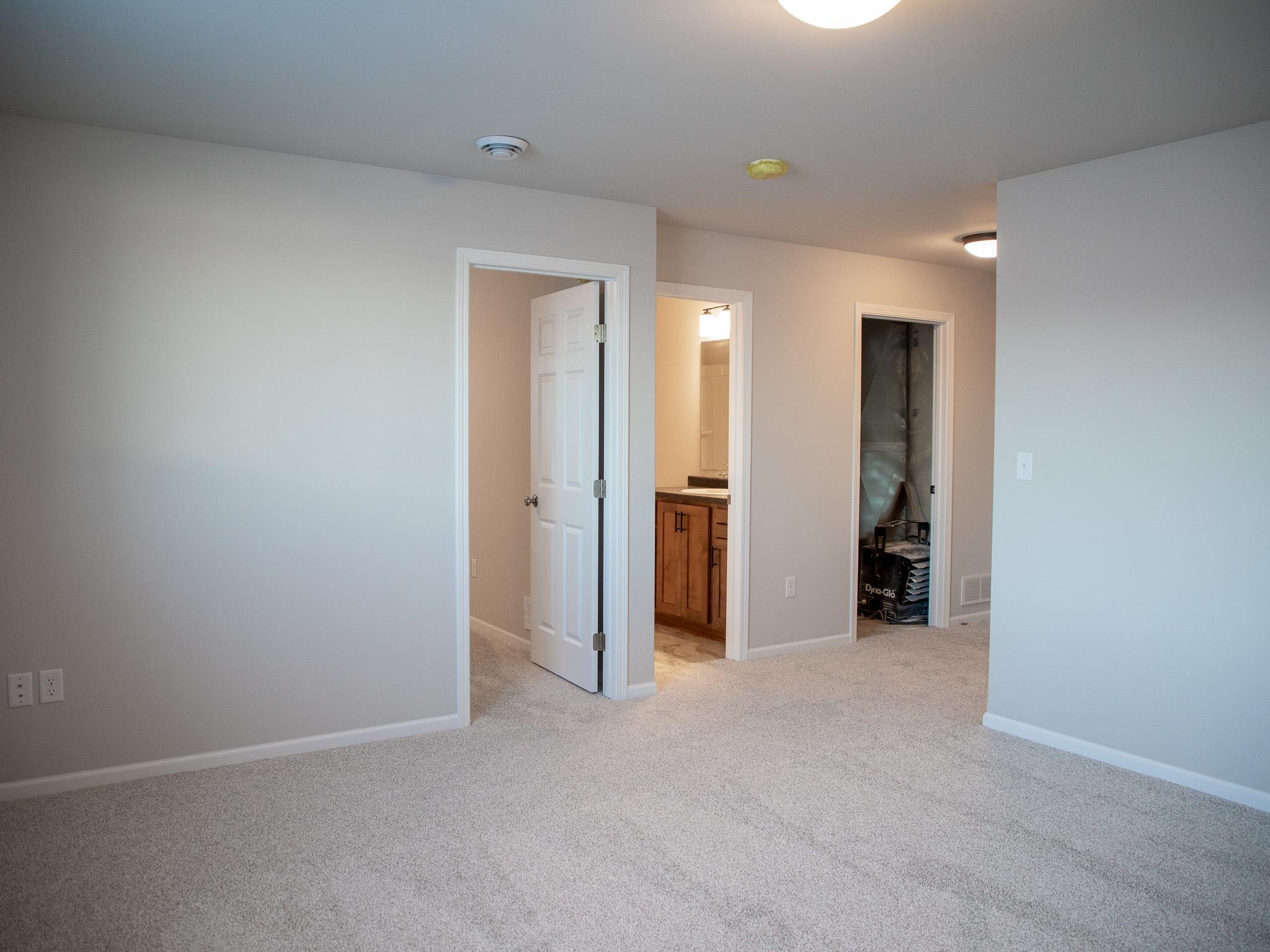 2025 single family home for sale at 1187 Rachel Drive W in West Fargo, ND — 3 bed, 3 bath (photo 23 of 30)