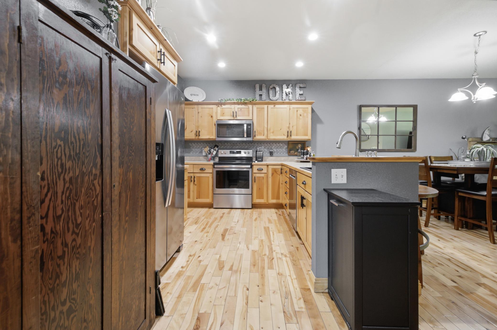 2006 townhouse for sale at 5646 Rush Lake Court in Baxter, MN — 3 bed, 3 bath (photo 5 of 30)