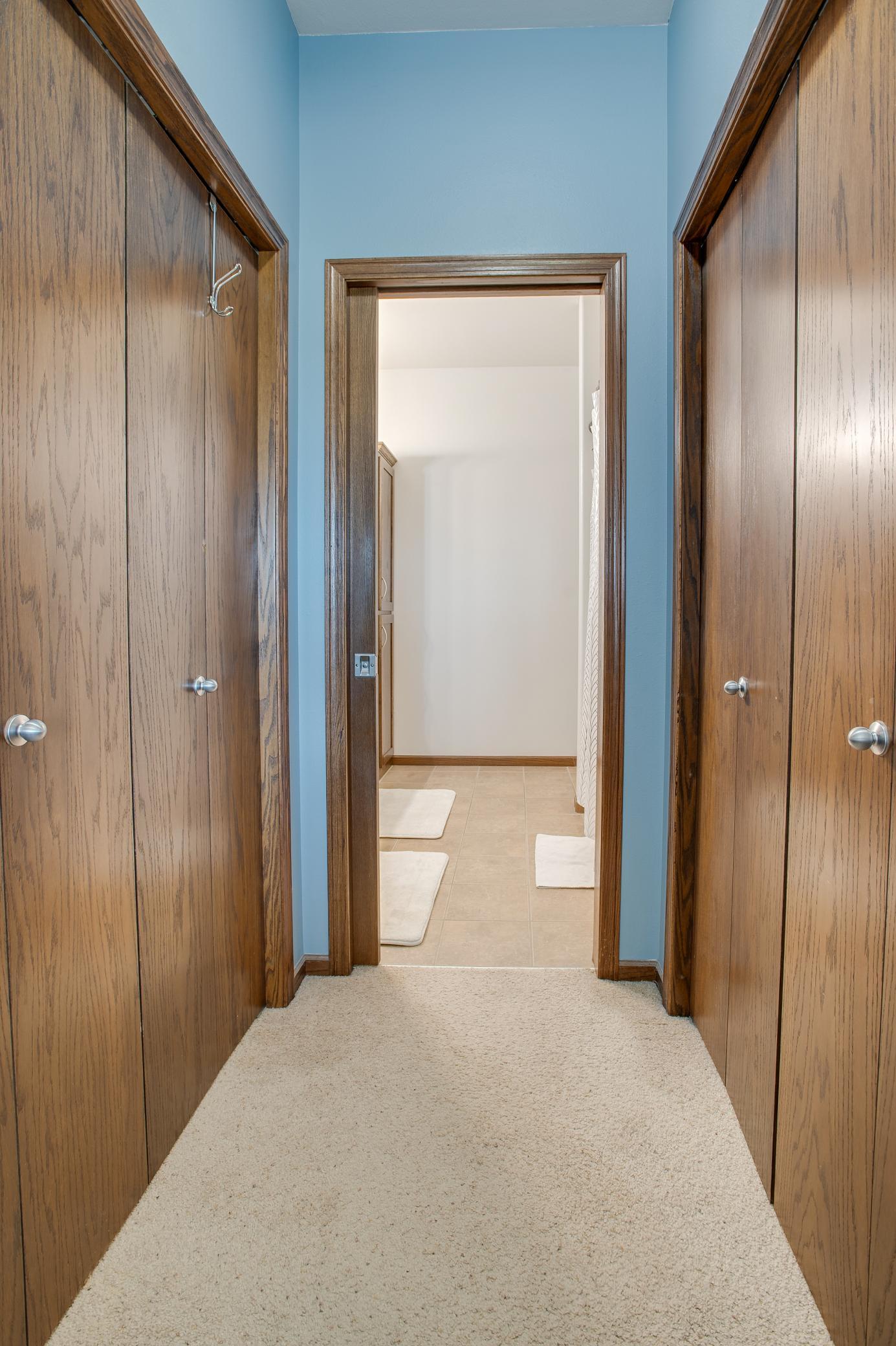 2008 single family home for sale at 4892 51st Avenue S in Fargo, ND — 4 bed, 2 bath (photo 28 of 43)