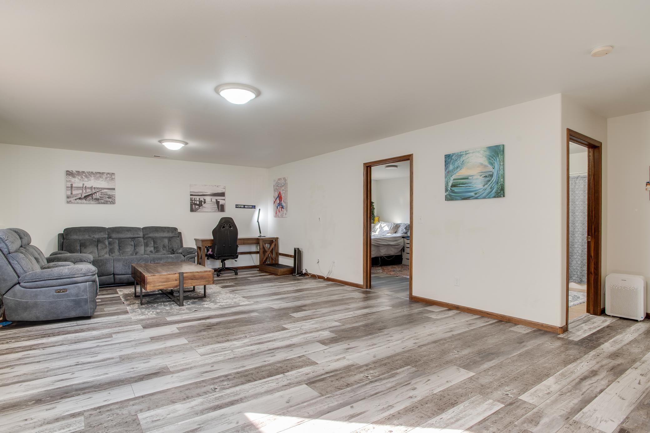 2008 single family home for sale at 4892 51st Avenue S in Fargo, ND — 4 bed, 2 bath (photo 34 of 43)