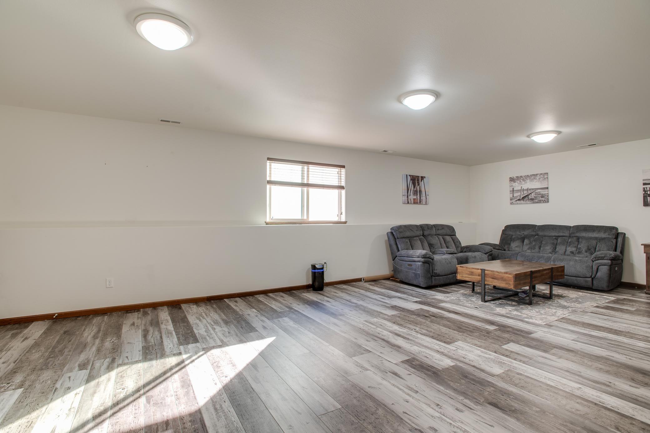 2008 single family home for sale at 4892 51st Avenue S in Fargo, ND — 4 bed, 2 bath (photo 35 of 43)