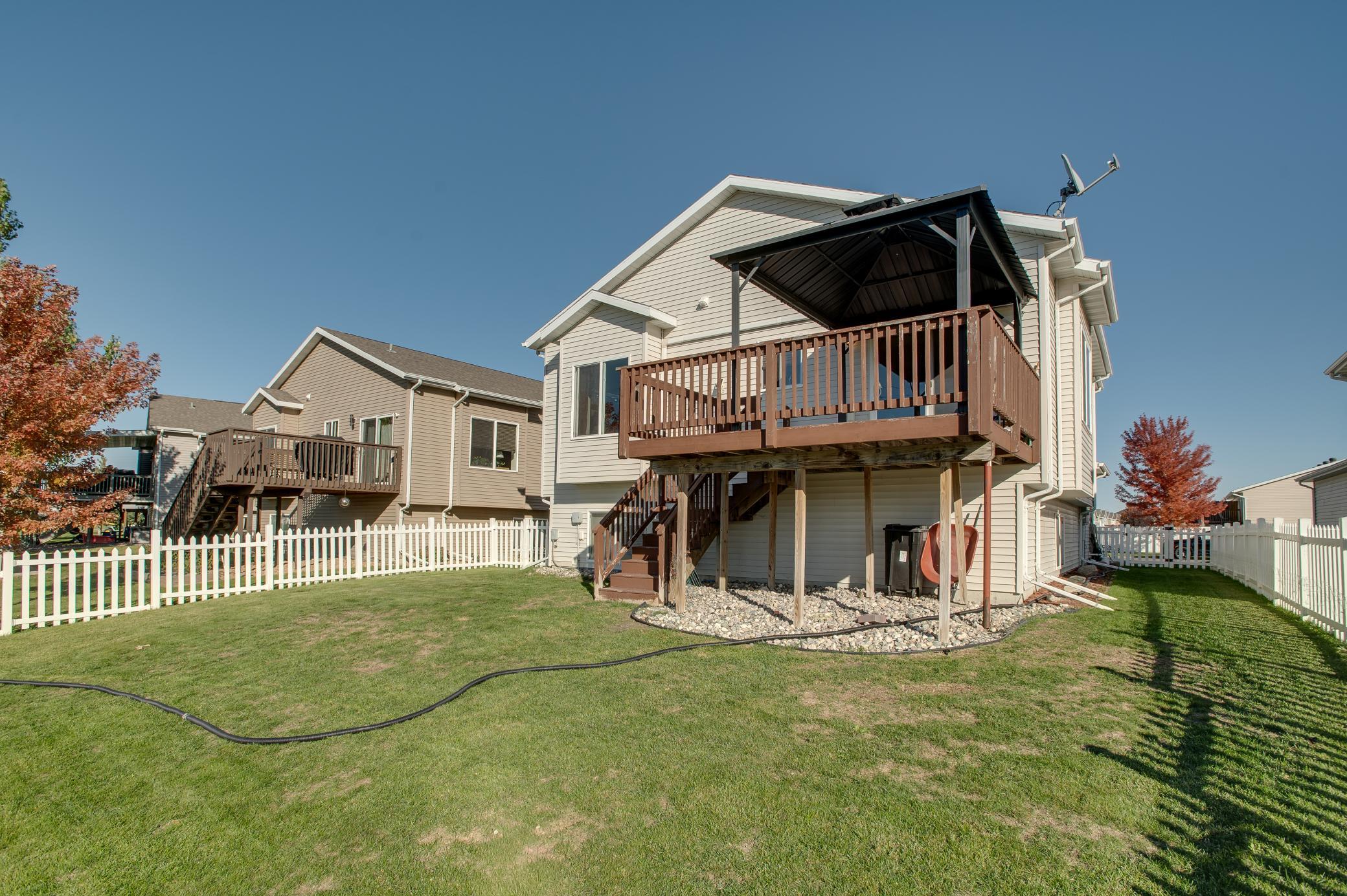2008 single family home for sale at 4892 51st Avenue S in Fargo, ND — 4 bed, 2 bath (photo 8 of 43)