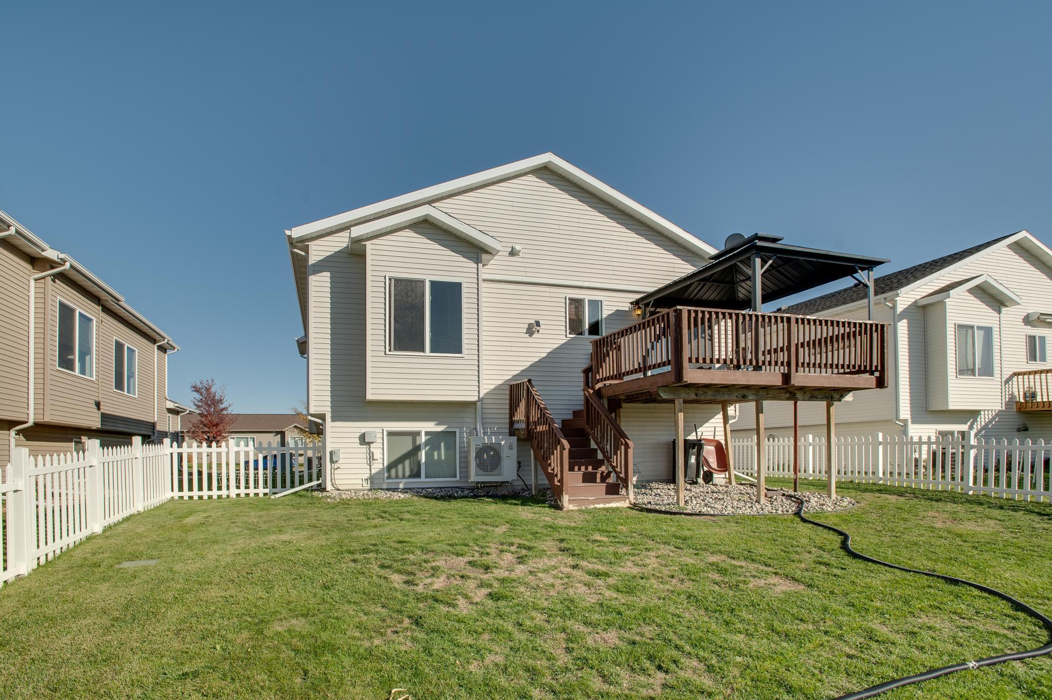 2008 single family home for sale at 4892 51st Avenue S in Fargo, ND — 4 bed, 2 bath (photo 9 of 43)