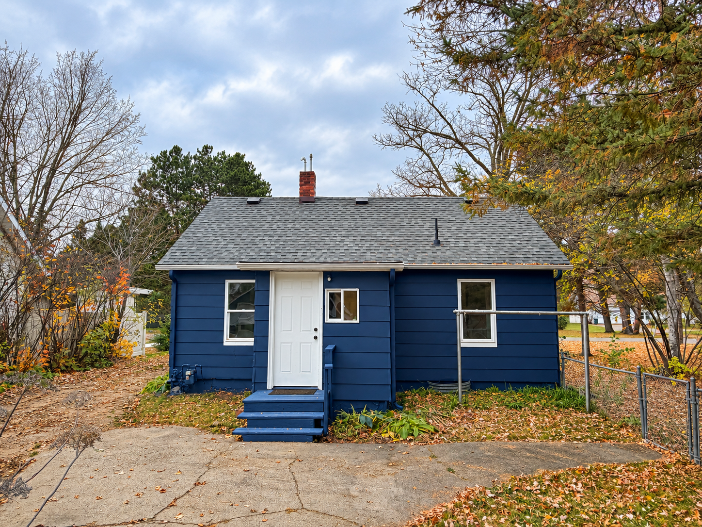 1937 single family home for sale at 224 6th Street NE in Crosby, MN — 2 bed, 1 bath (photo 6 of 27)