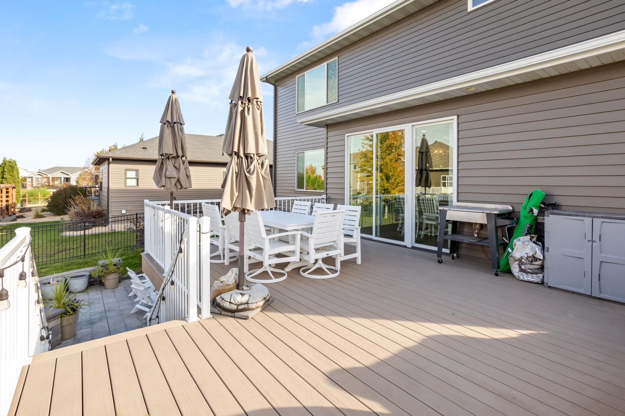 2015 single family home for sale at 3652 Bell Boulevard E in West Fargo, ND — 5 bed, 4 bath (photo 5 of 61)