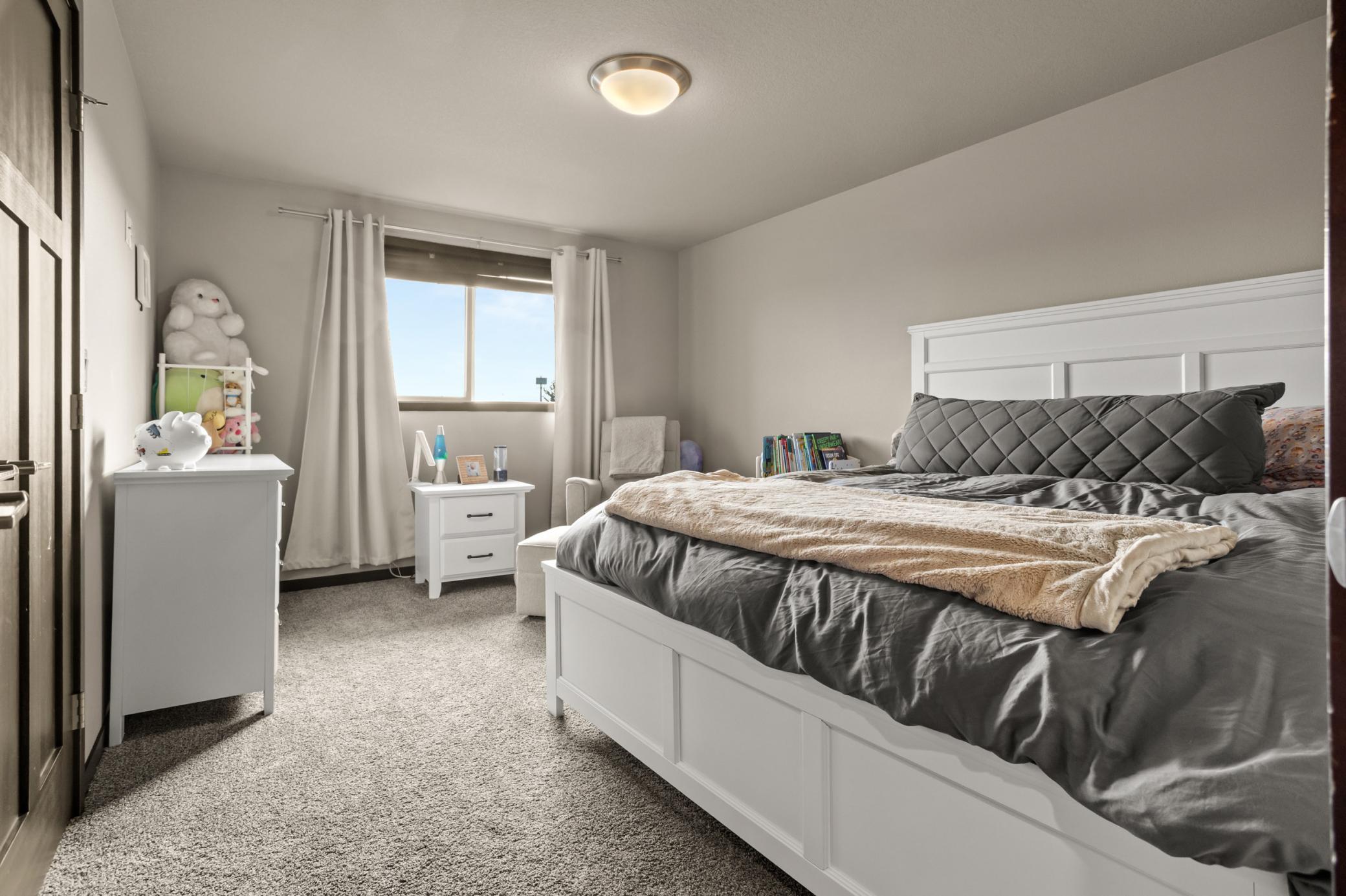 2015 single family home for sale at 3652 Bell Boulevard E in West Fargo, ND — 5 bed, 4 bath (photo 42 of 61)
