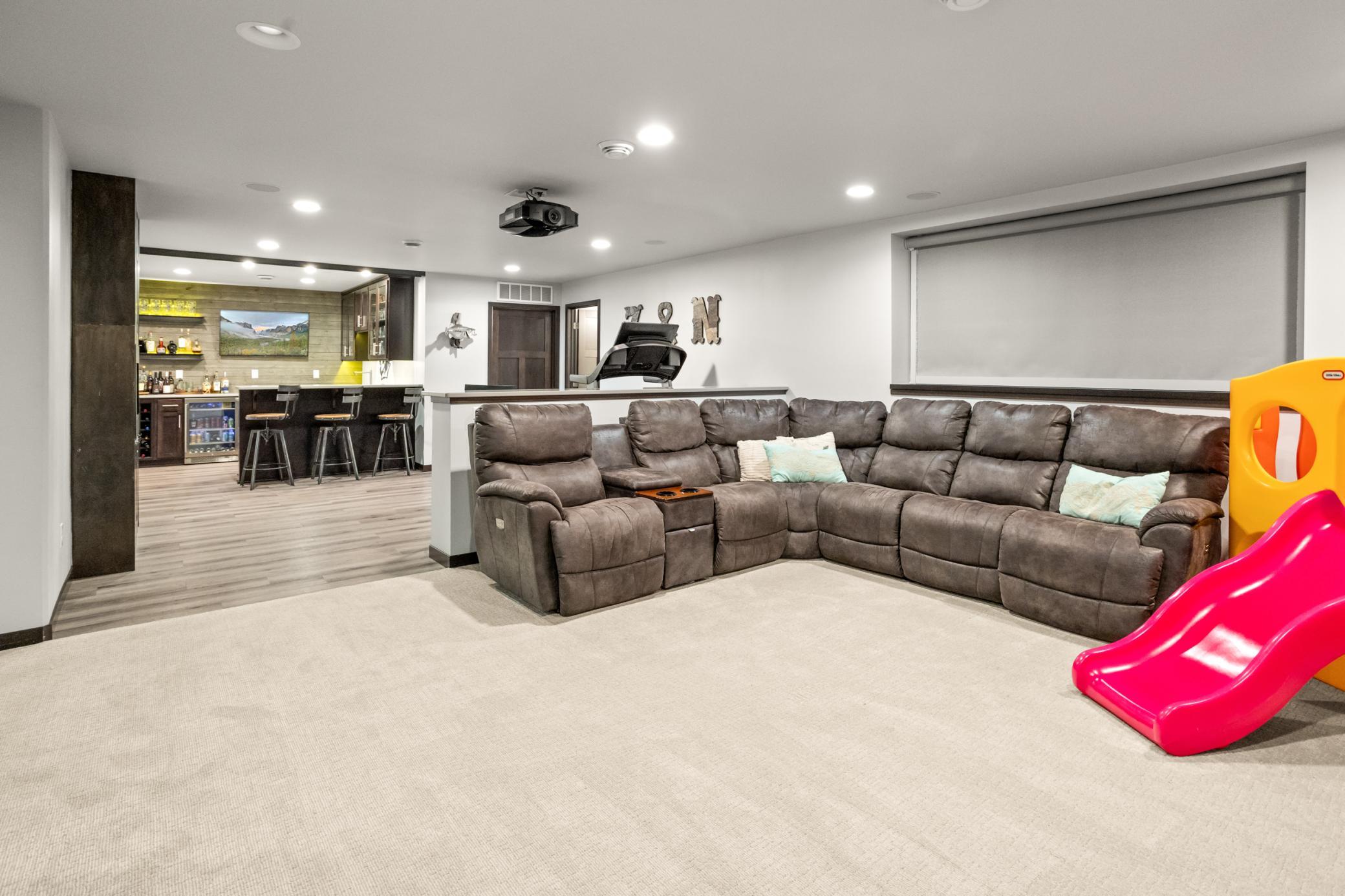 2015 single family home for sale at 3652 Bell Boulevard E in West Fargo, ND — 5 bed, 4 bath (photo 49 of 61)