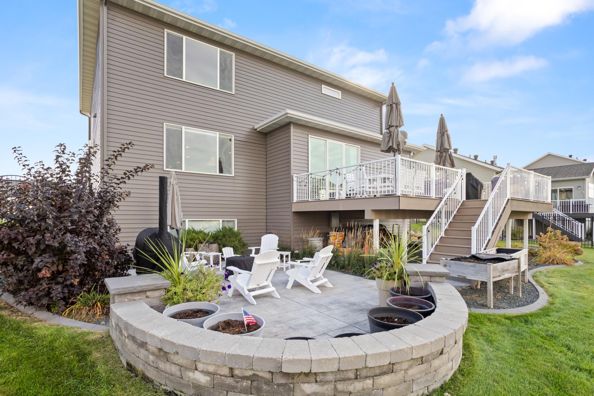 2015 single family home for sale at 3652 Bell Boulevard E in West Fargo, ND — 5 bed, 4 bath (photo 7 of 61)