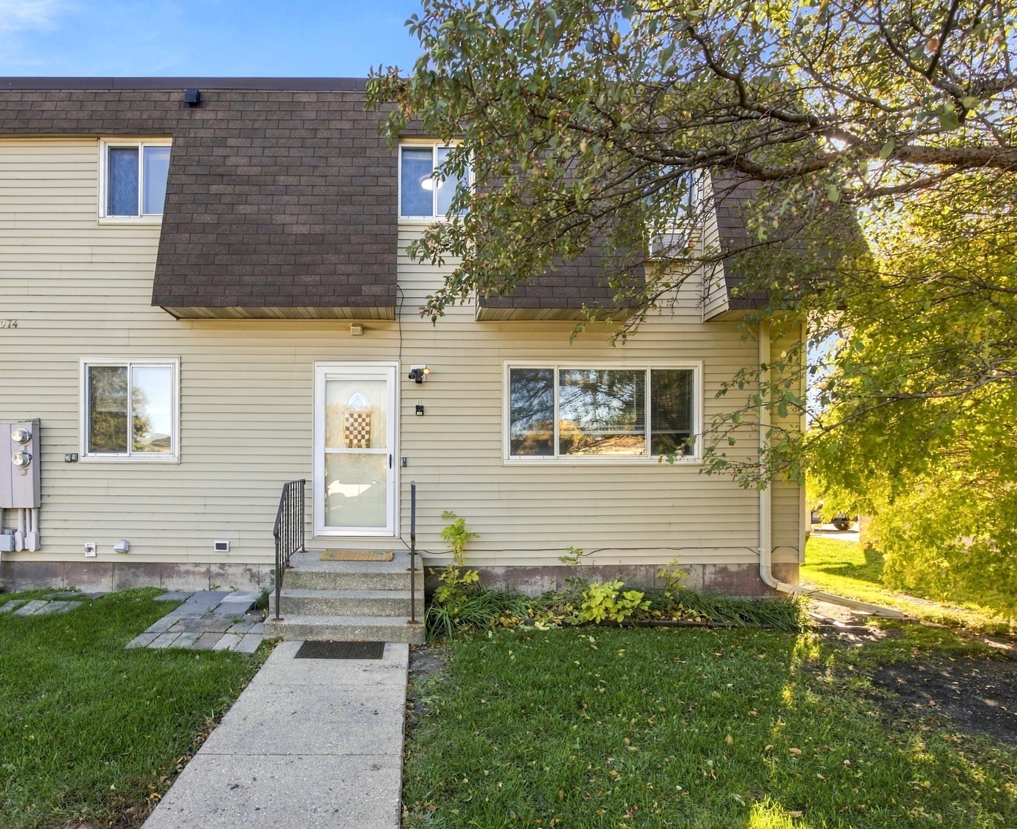 974 5th Avenue W, West Fargo, ND
