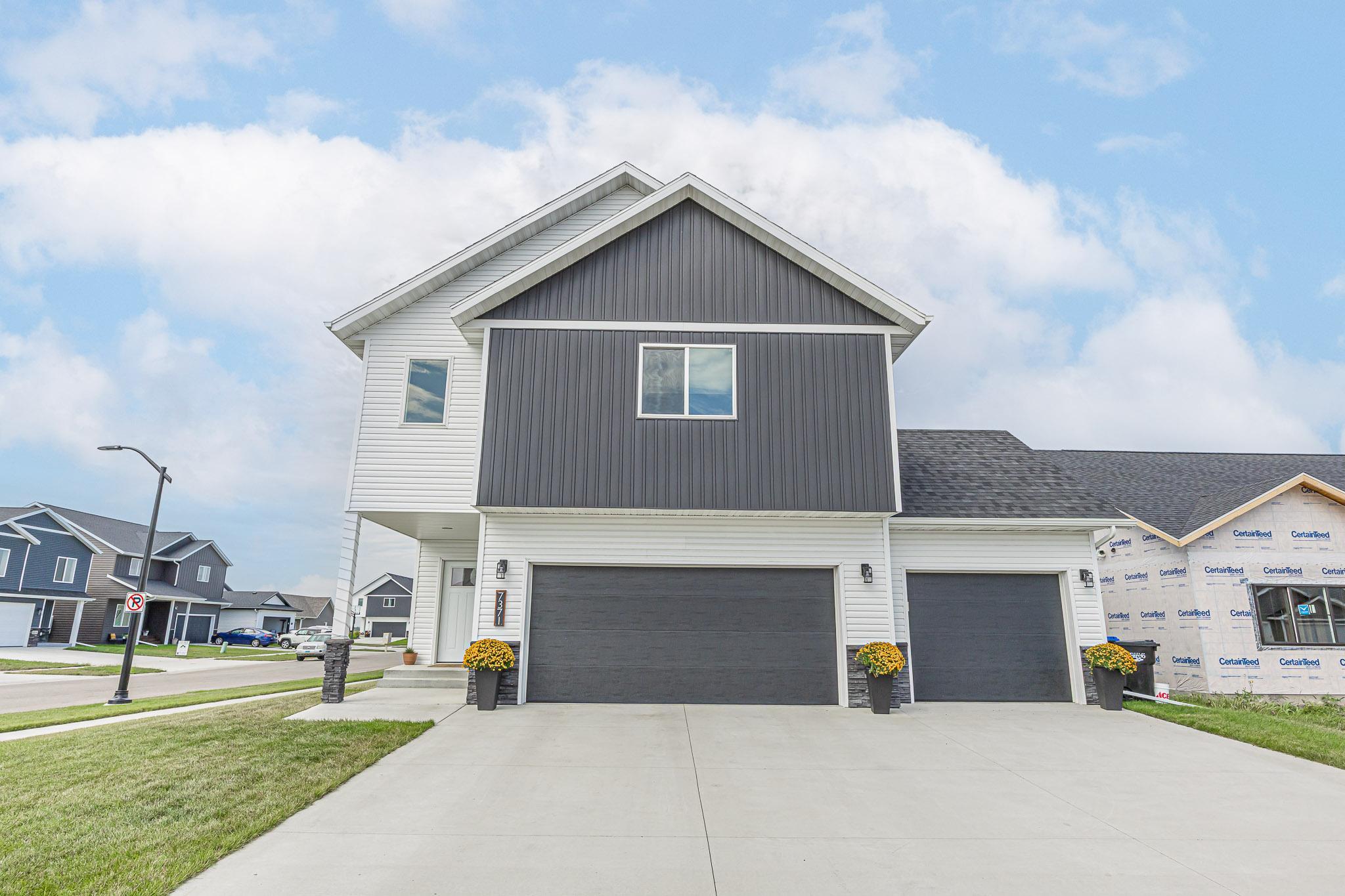 2022 single family home for sale at 7371 26th Street S in Fargo, ND — 4 bed, 3 bath