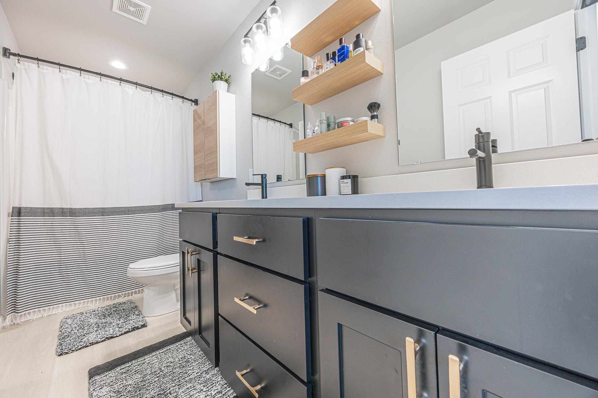 2022 single family home for sale at 7371 26th Street S in Fargo, ND — 4 bed, 3 bath (photo 21 of 46)