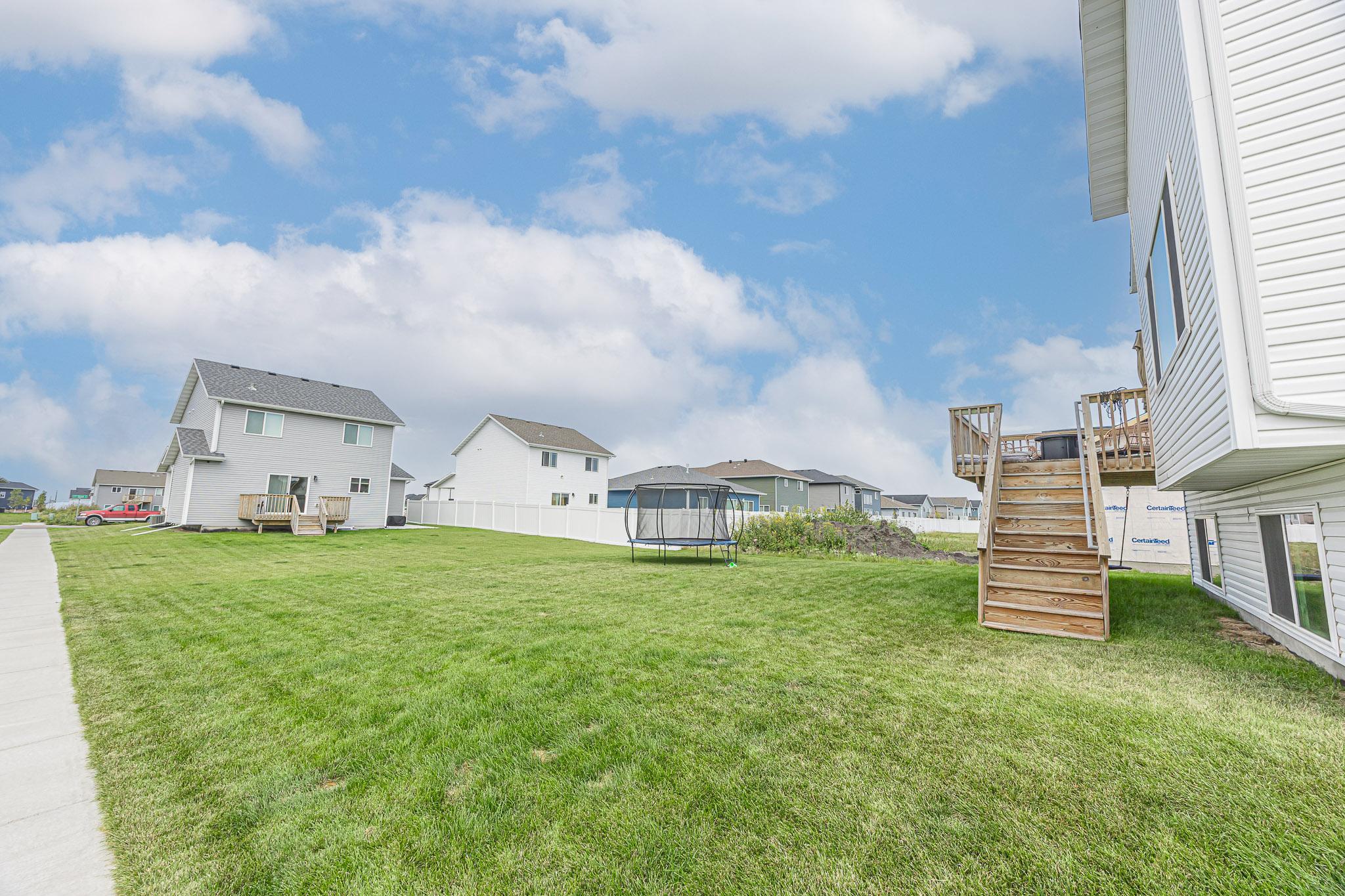 2022 single family home for sale at 7371 26th Street S in Fargo, ND — 4 bed, 3 bath (photo 39 of 46)