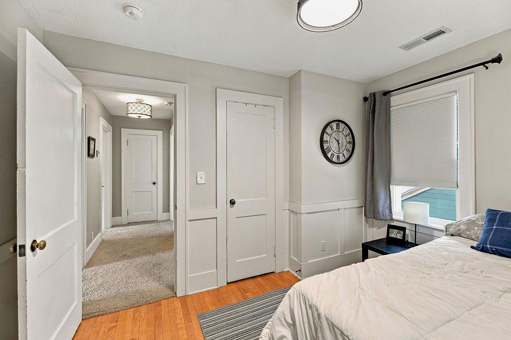 1927 single family home for sale at 1238 4th Street N in Fargo, ND — 4 bed, 2 bath (photo 27 of 42)