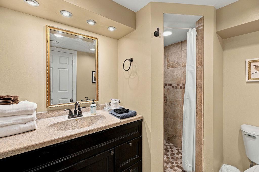 1927 single family home for sale at 1238 4th Street N in Fargo, ND — 4 bed, 2 bath (photo 39 of 42)