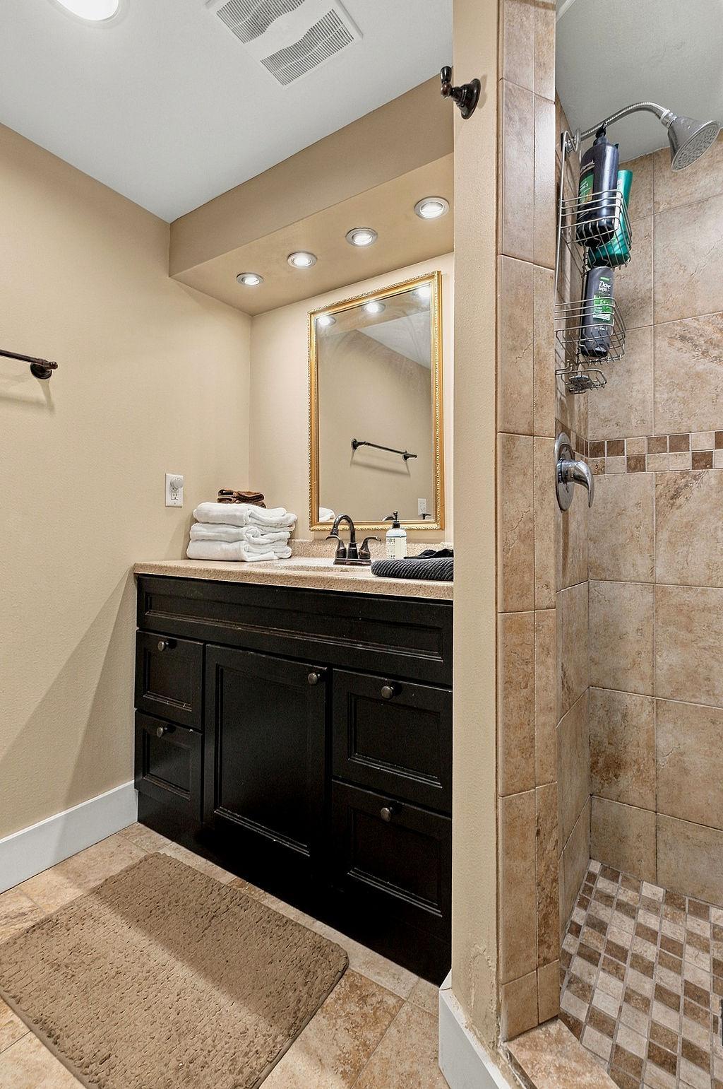 1927 single family home for sale at 1238 4th Street N in Fargo, ND — 4 bed, 2 bath (photo 40 of 42)