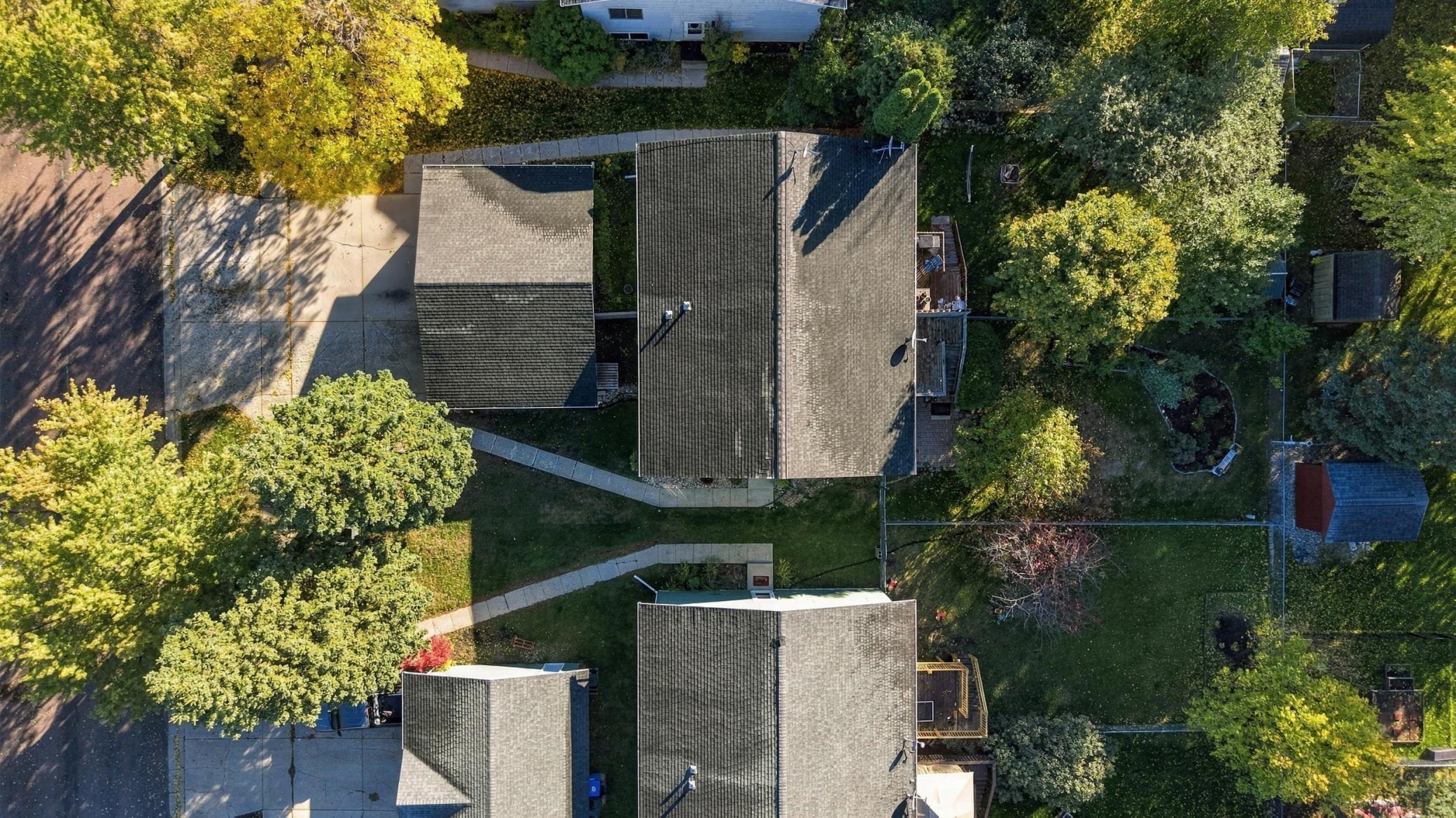 1986 twin home for sale at 1528 34 1/2 Avenue S in Fargo, ND — 3 bed, 2 bath (photo 28 of 30)
