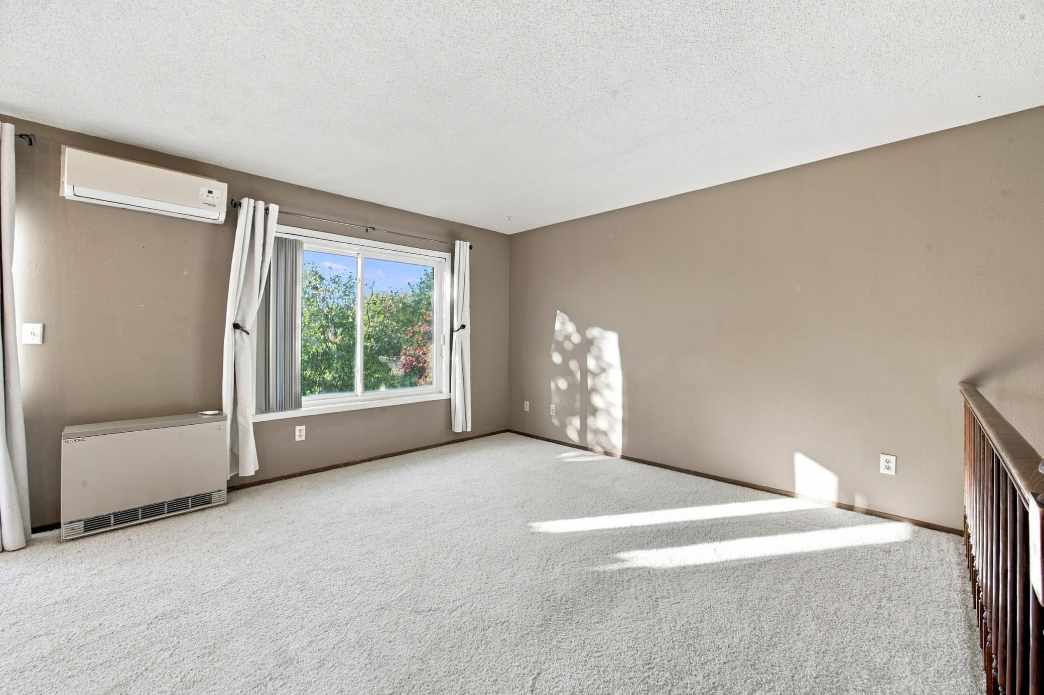 1986 twin home for sale at 1528 34 1/2 Avenue S in Fargo, ND — 3 bed, 2 bath (photo 5 of 30)
