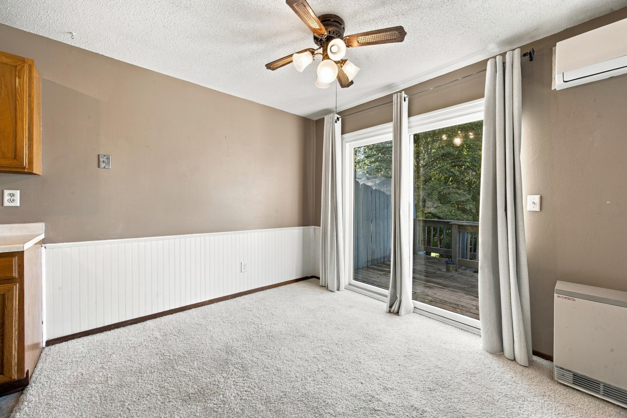 1986 twin home for sale at 1528 34 1/2 Avenue S in Fargo, ND — 3 bed, 2 bath (photo 6 of 30)
