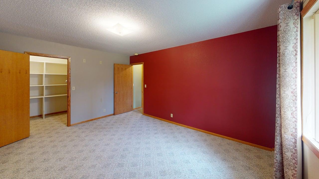 1999 townhouse for sale at 699 Osage Street E in Osakis, MN — 2 bed, 2 bath (photo 12 of 22)