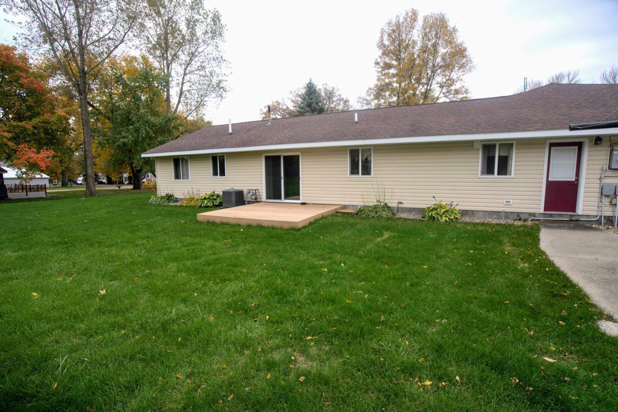 1999 townhouse for sale at 699 Osage Street E in Osakis, MN — 2 bed, 2 bath (photo 18 of 22)