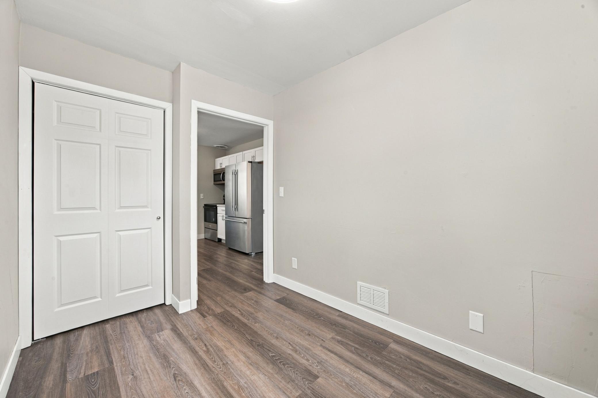 1949 single family home for sale at 222 22nd Street S in Fargo, ND — 5 bed, 2 bath (photo 15 of 38)