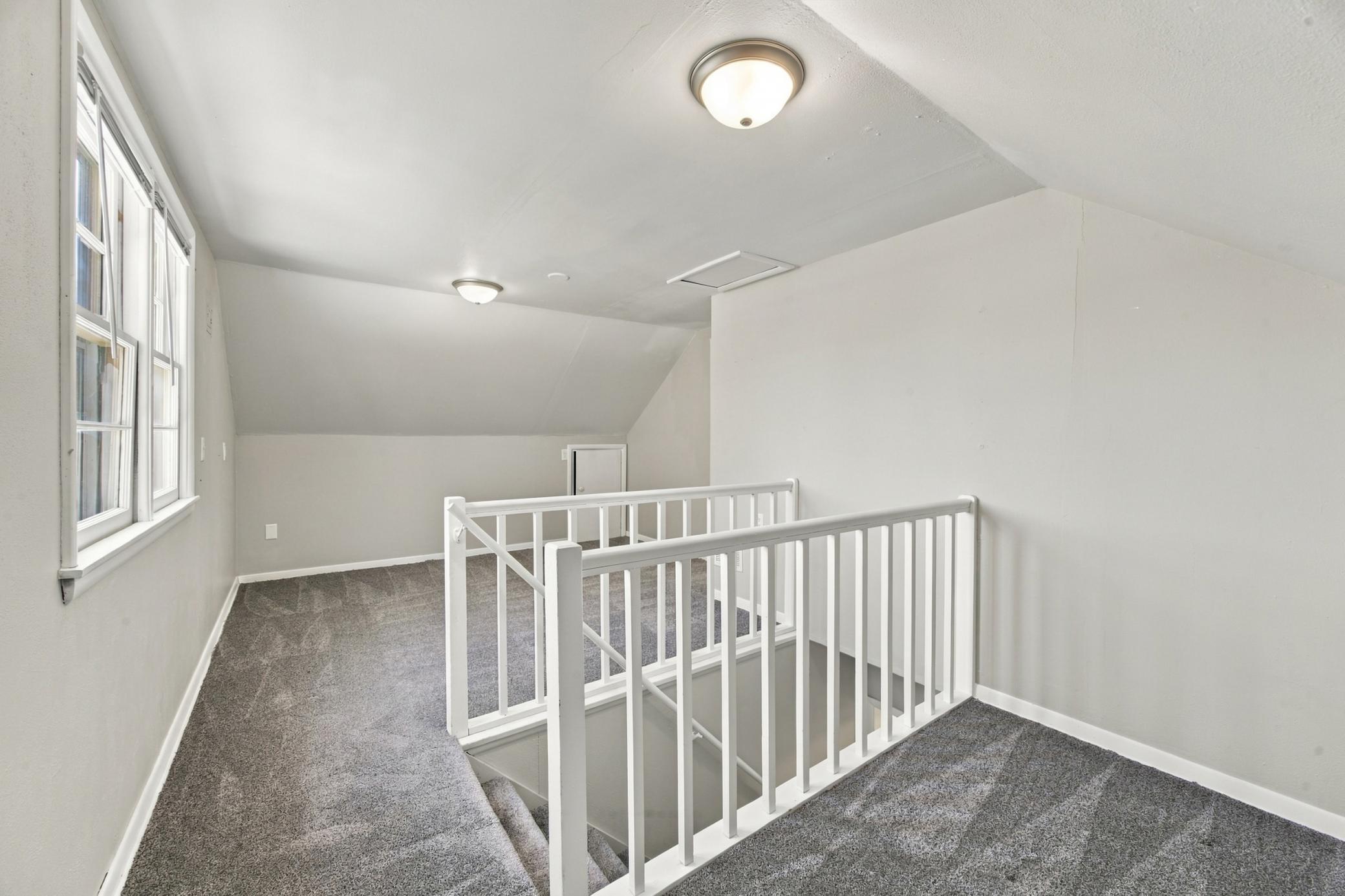 1949 single family home for sale at 222 22nd Street S in Fargo, ND — 5 bed, 2 bath (photo 17 of 38)