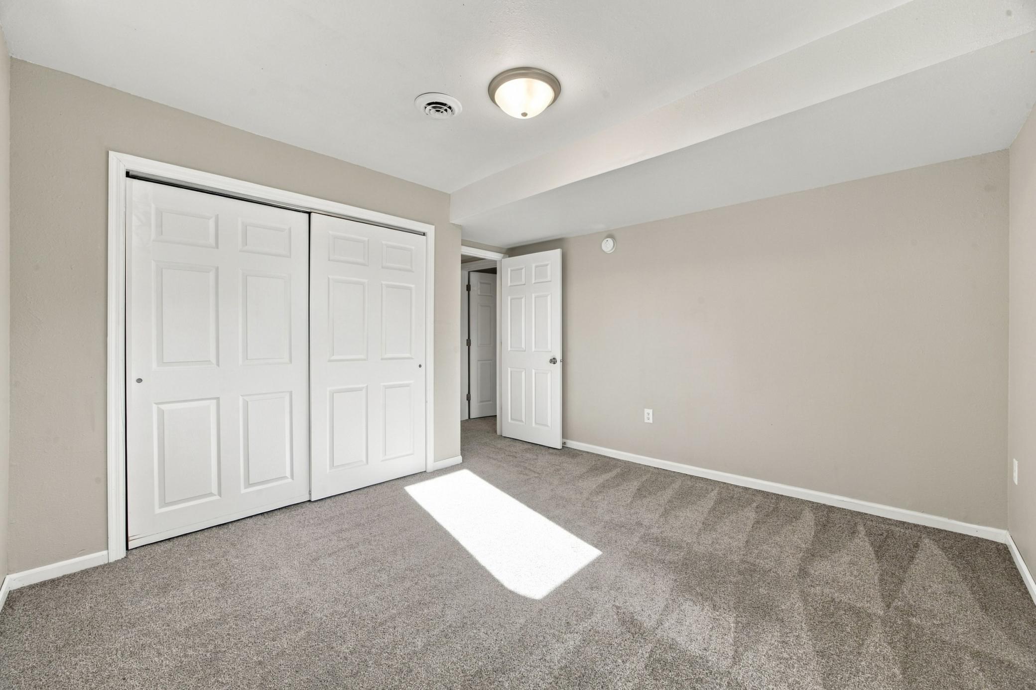1949 single family home for sale at 222 22nd Street S in Fargo, ND — 5 bed, 2 bath (photo 28 of 38)