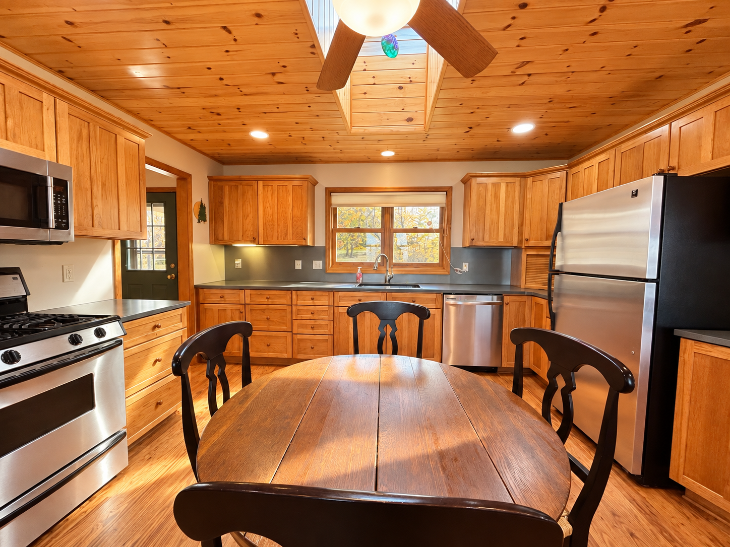 2001 single family home for sale at 2475 N Shore Drive NW in Cass Lake, MN — 3 bed, 3 bath (photo 8 of 58)