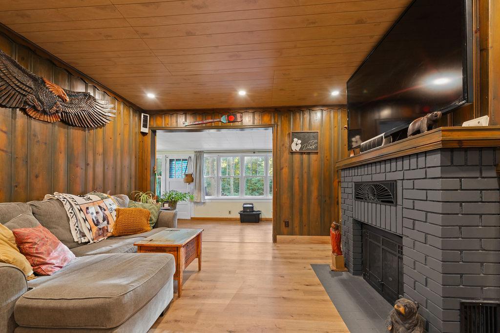 1970 single family home for sale at 1406 Balsam Lane in Lake Shore, MN — 2 bed, 1 bath (photo 17 of 64)
