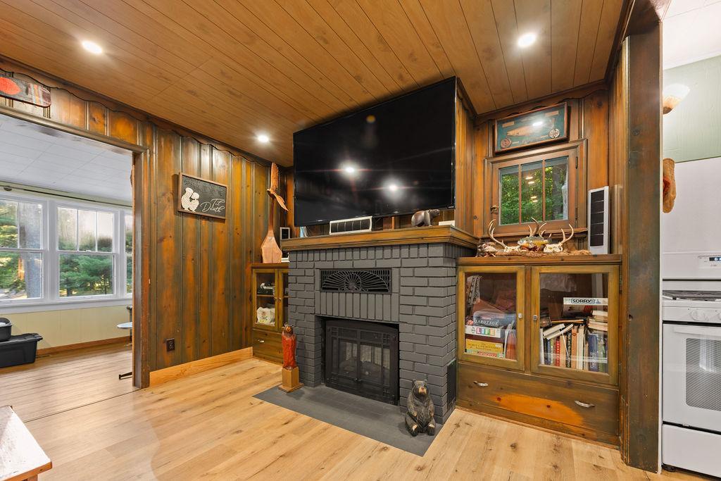 1970 single family home for sale at 1406 Balsam Lane in Lake Shore, MN — 2 bed, 1 bath (photo 18 of 64)