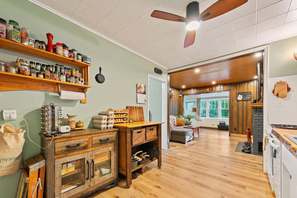 1970 single family home for sale at 1406 Balsam Lane in Lake Shore, MN — 2 bed, 1 bath (photo 5 of 64)