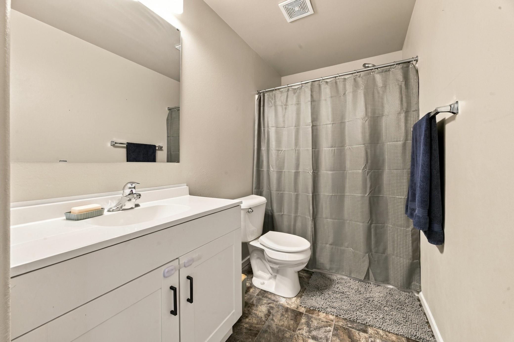 2015 townhouse for sale at 3372 27th Street S in Moorhead, MN — 3 bed, 2 bath (photo 24 of 35)
