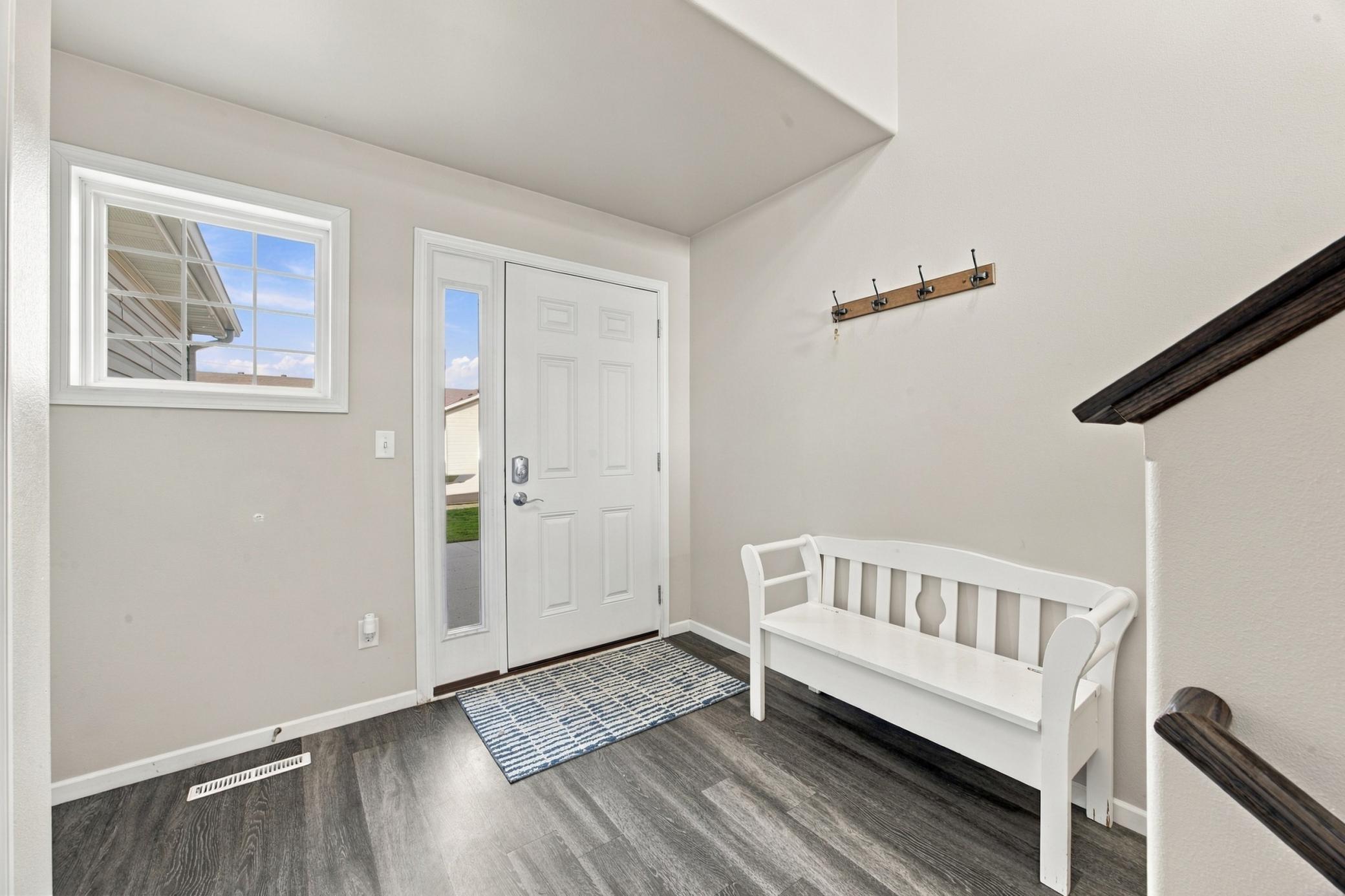 2015 townhouse for sale at 3372 27th Street S in Moorhead, MN — 3 bed, 2 bath (photo 4 of 35)