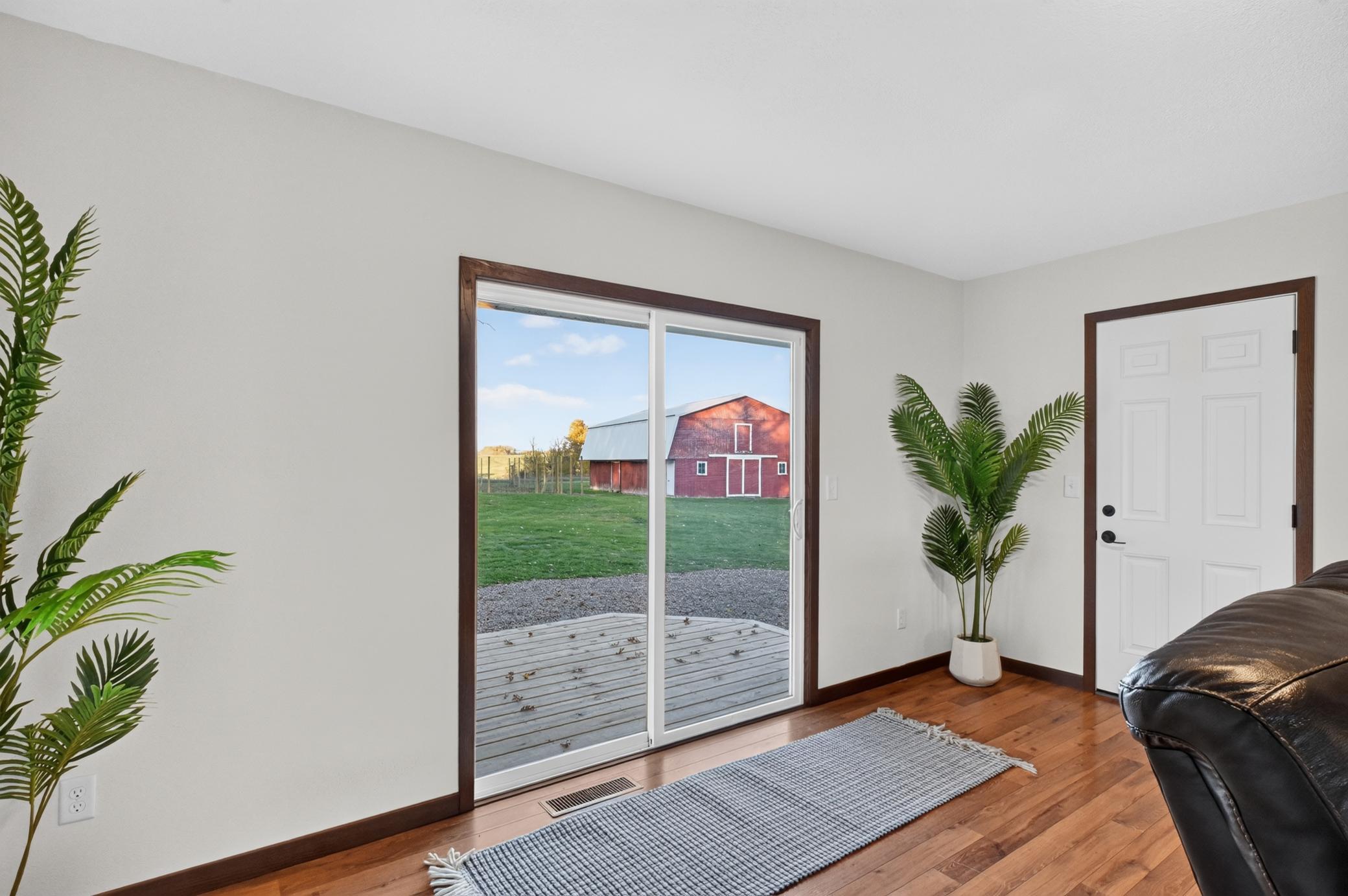 1914 single family home for sale at 20172 County 2 in Sauk Centre, MN — 4 bed, 2 bath (photo 18 of 118)