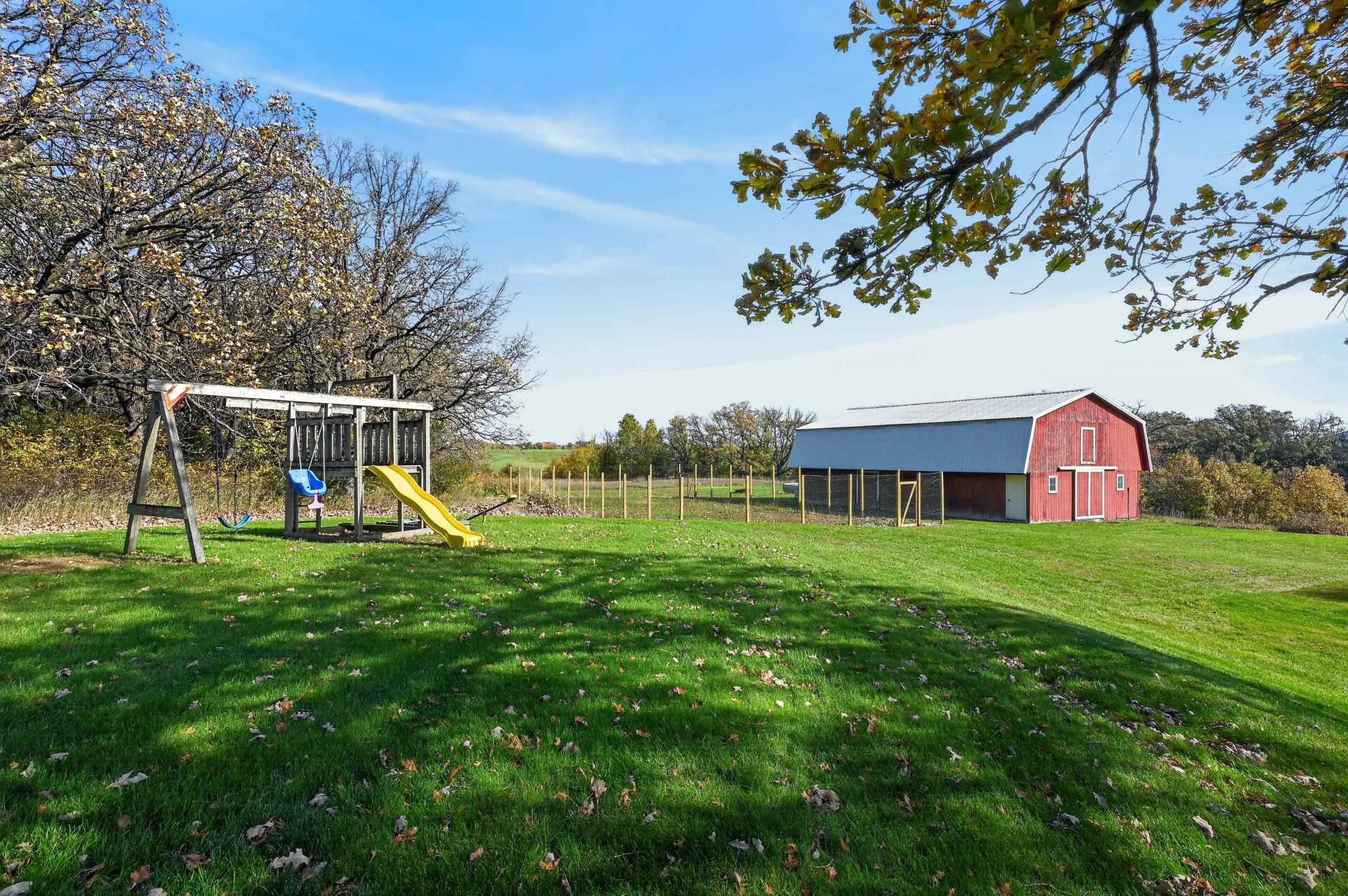 1914 single family home for sale at 20172 County 2 in Sauk Centre, MN — 4 bed, 2 bath (photo 69 of 118)