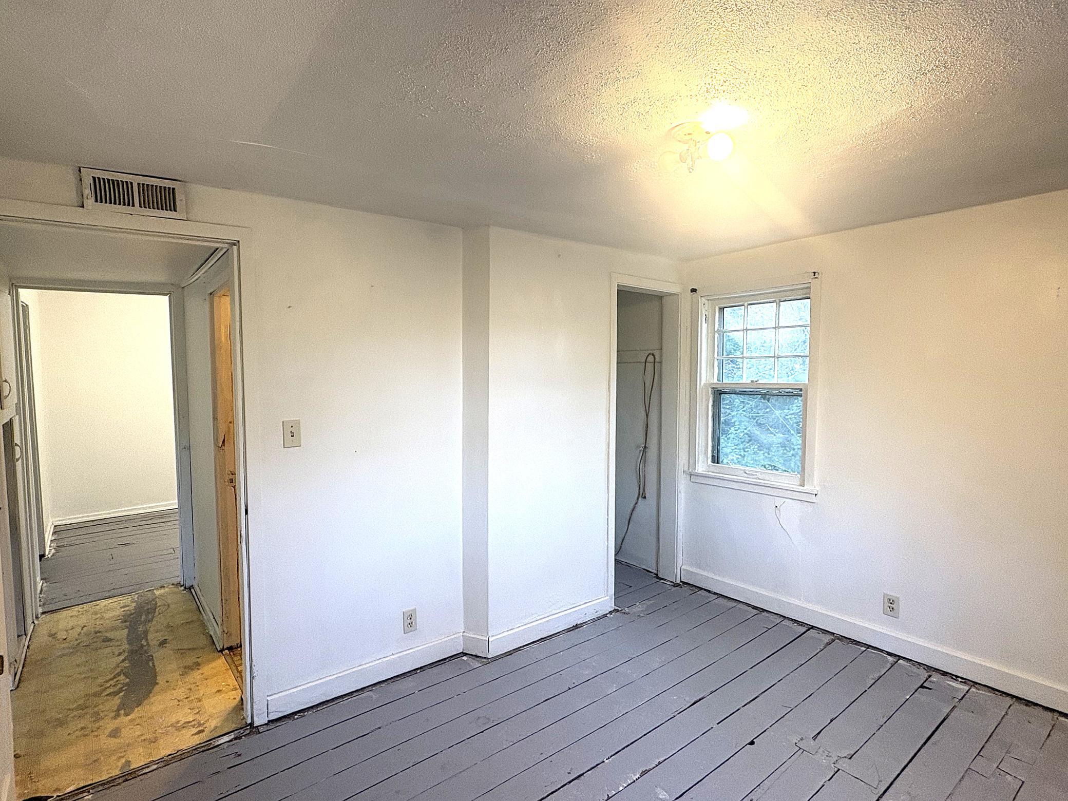 1962 single family home for sale at 415 W Adolphus Avenue in Fergus Falls, MN — 2 bed, 1 bath (photo 15 of 19)