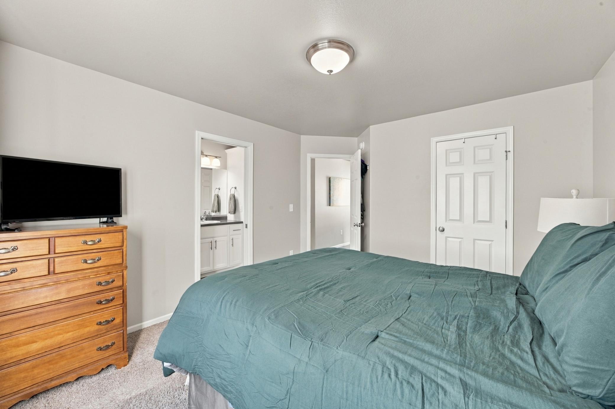 2016 single family home for sale at 6218 61st Avenue S in Fargo, ND — 4 bed, 2 bath (photo 14 of 45)